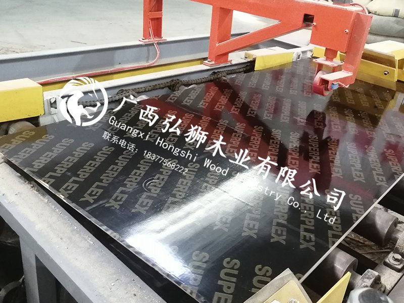 專(zhuān)業(yè)建筑模板生產(chǎn)流程